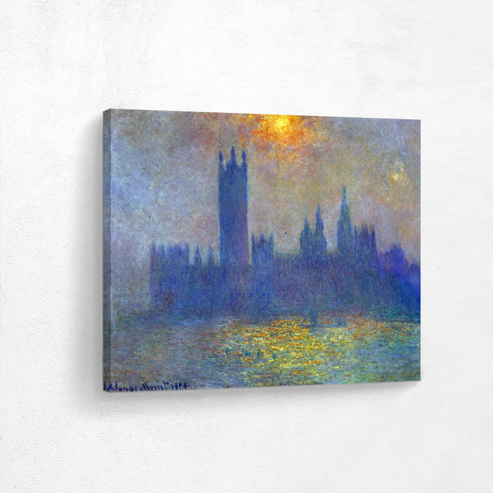 Houses of Parliament Effect of Sunlight in the Fog