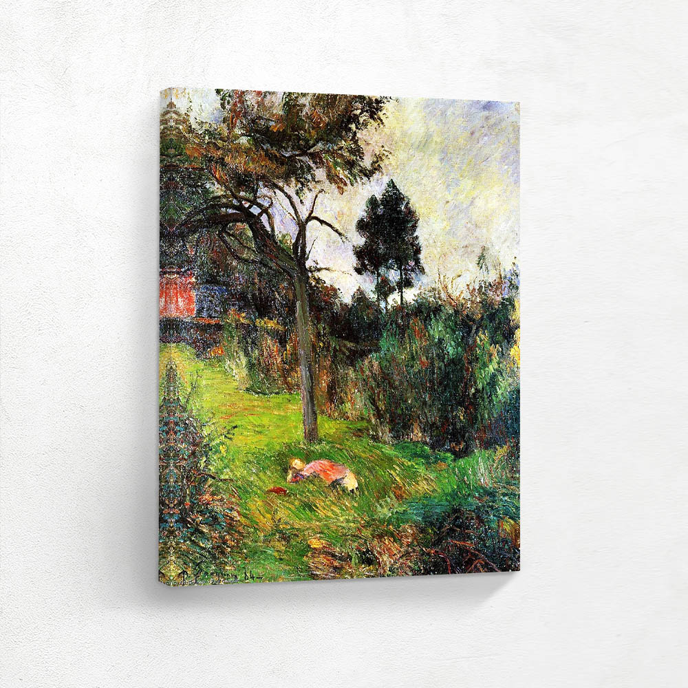 Young woman lying in a grass