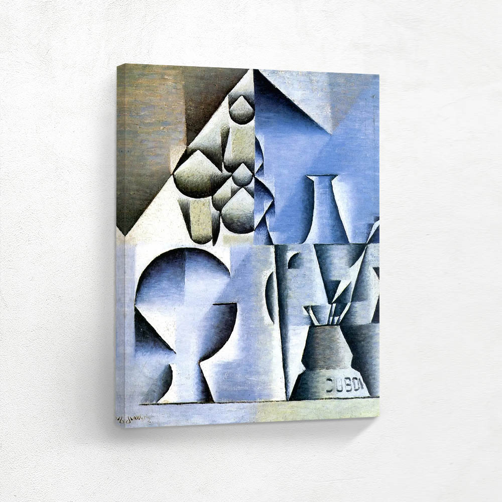 A table in the cafeteria