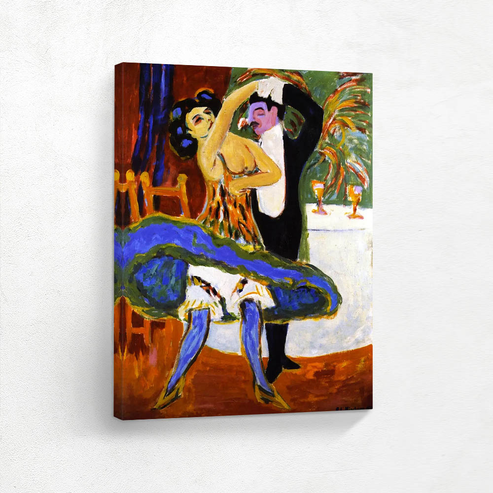 Couple dancing in a variety show